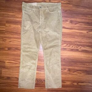 NWT Levi’s 314 Shaping Straight Leg Corduroy Pants - Tan